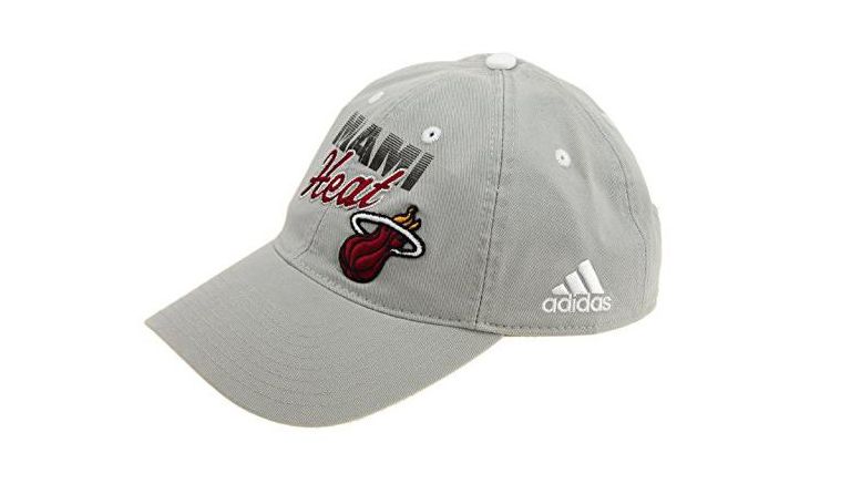 La gorra que puedes comprar para apoyar al Heat