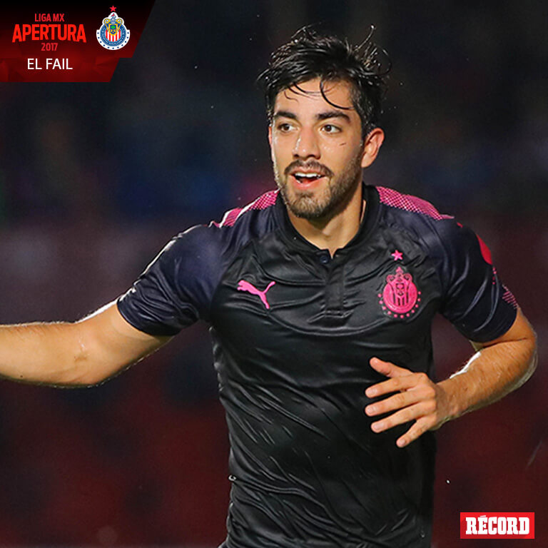 Pizarro festeja gol contra Veracruz en el Luis 'Pirata' Fuente