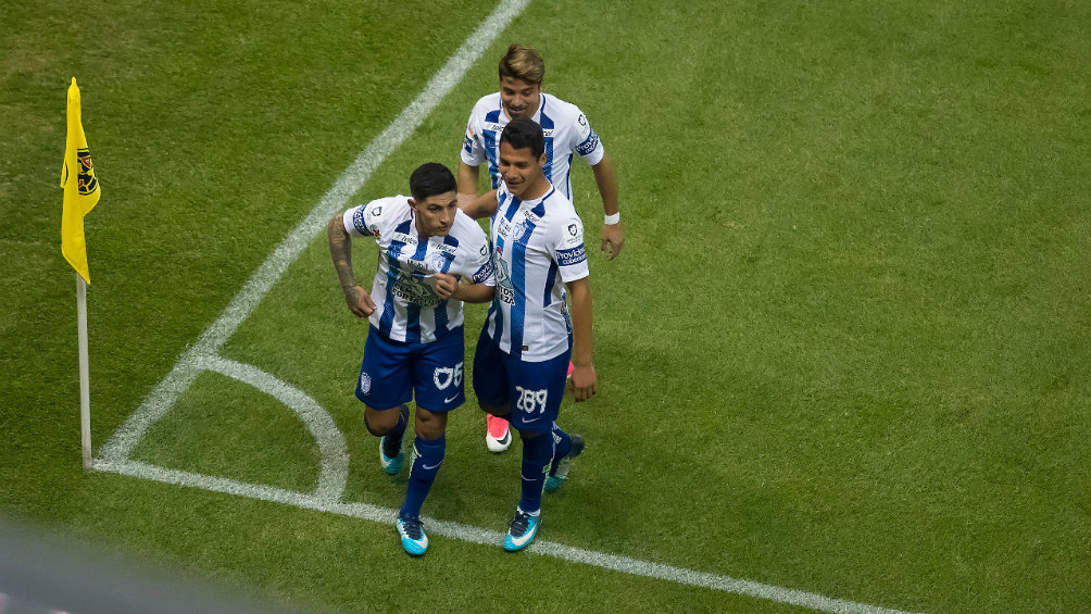 Víctor Guzmán celebra el gol del empate en los últimos minutos