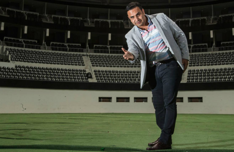 Jorge Mata posa para RÉCORD en el Coliseo de Torreón 