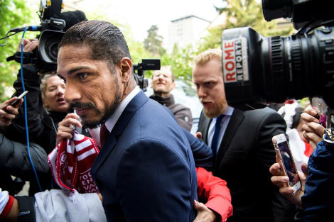 Guerrero en su llegada al Tribunal de Arbitraje Deportivo