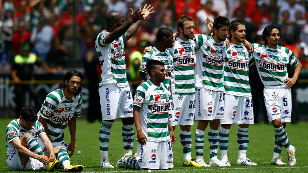 Jugadores de Santos se quejan en la tanda de penaltis vs Toluca