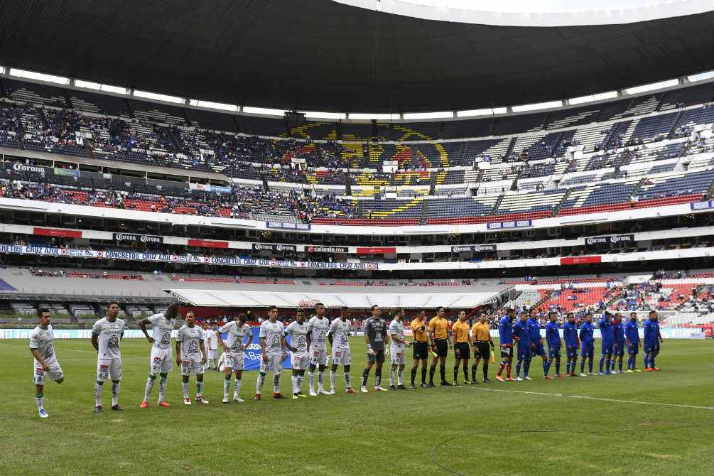 La afición en el Azteca momentos antes del inicio del partido 