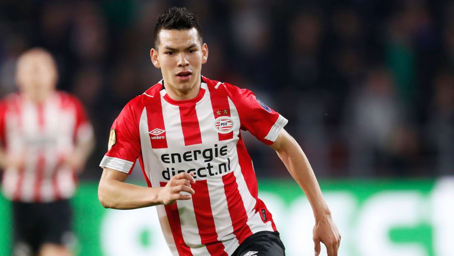 Hirving Lozano en el juego con el PSV