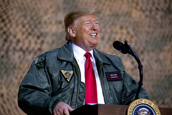 Donald Trump da discruso a soldados que se encuentran en Irak