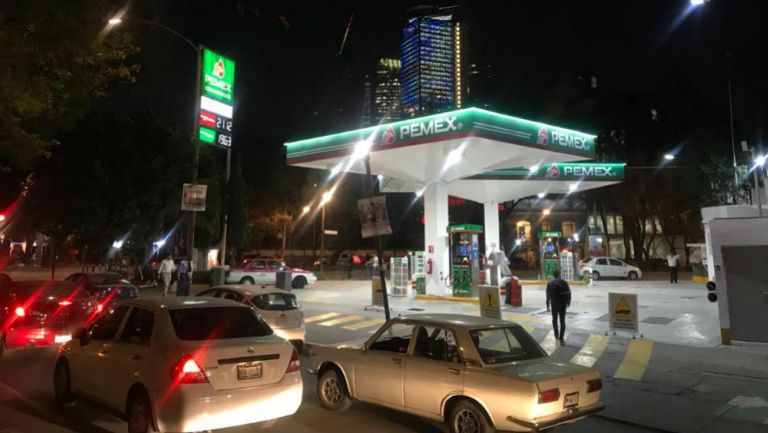 Panorámica de una gasolinería en la Ciudad de México 