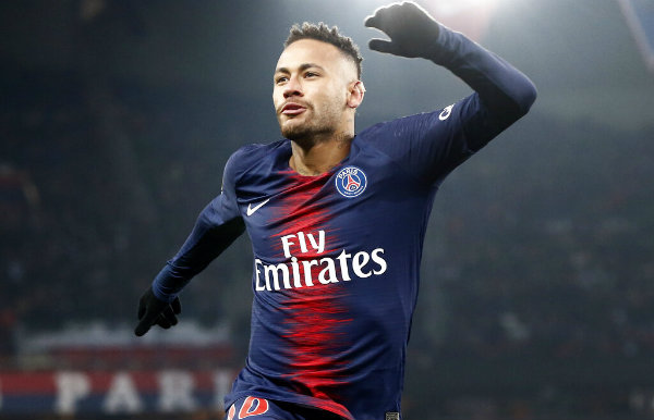 Neymar celebra un gol ante el Guingamp