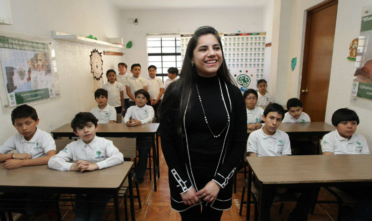Dafne Almazán, primera mexicana menor de edad en ingresar a Harvard