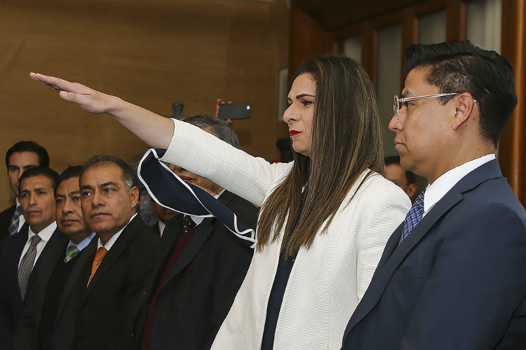 Ana Guevara toma protesta como Directora General de la CONADE