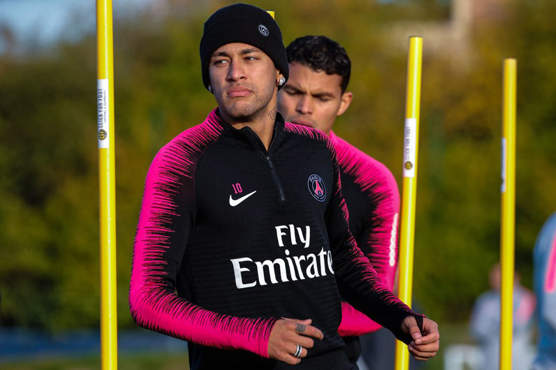 Neymar, durante un entrenamiento con el PSG