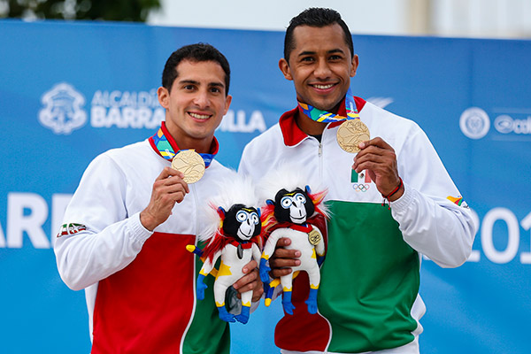 Ocampo y Pacheco presumen su Oro en Barranquilla