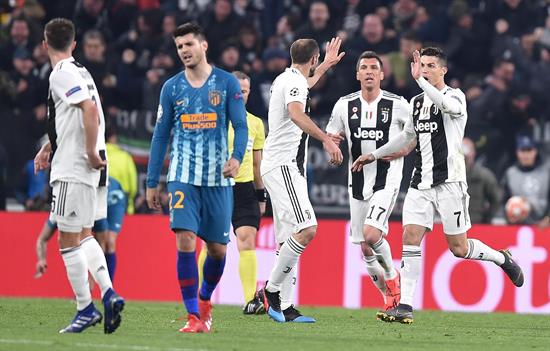 Morata se lamenta tras gol de la Juventus