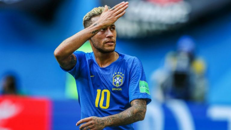 Neymar en un partido con la selección de Brasil