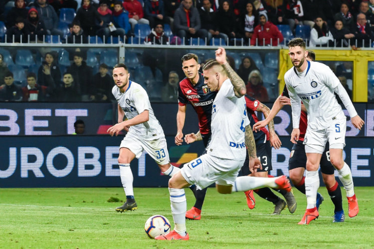Icardi cobra penalti contra el Genoa
