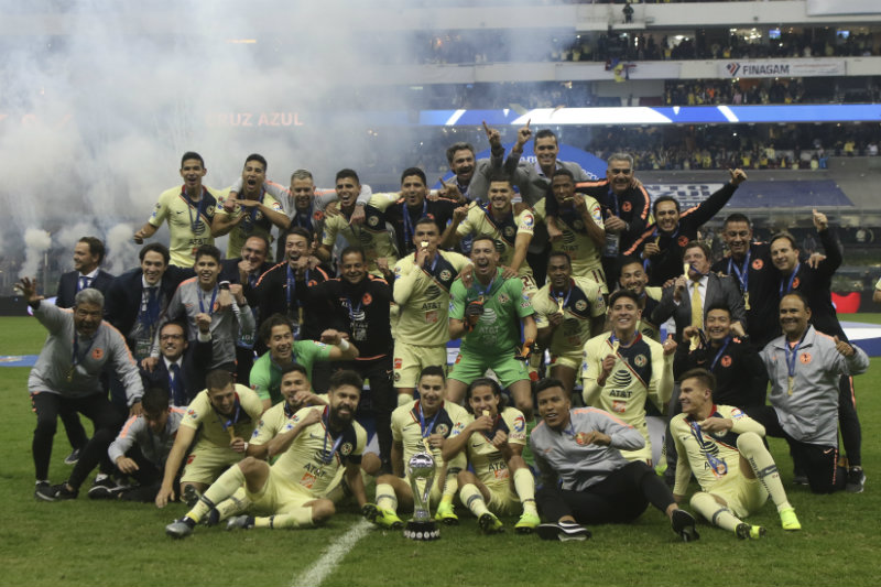 América levanta el trofeo del Apertura 2018