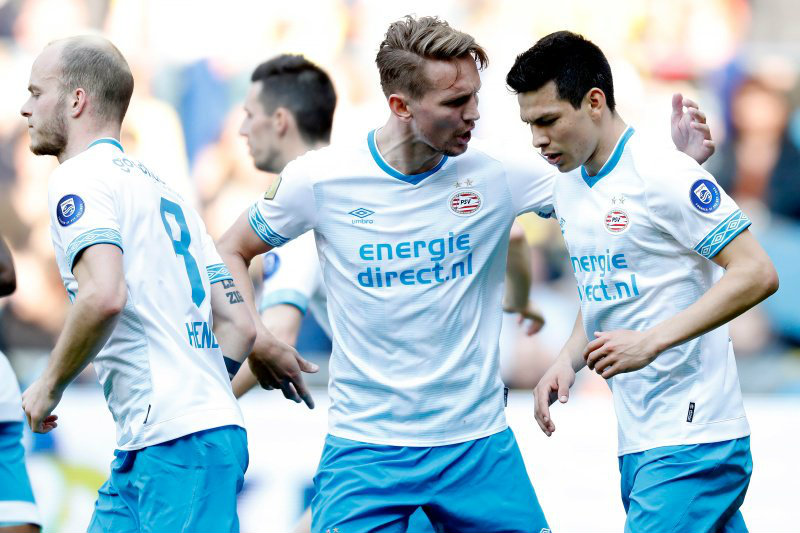Jugadores del PSV durante un partido