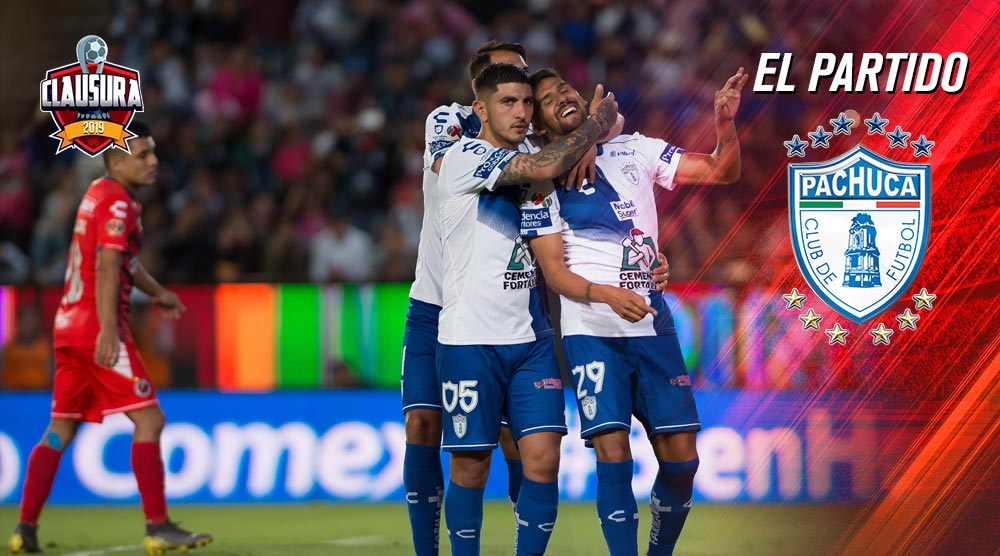 Jugadores del Pachuca celebran un gol ante Veracruz