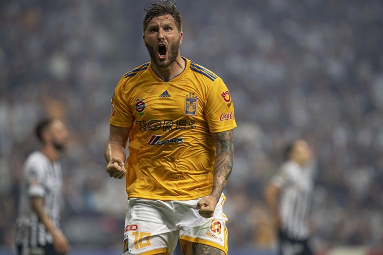 Gignac celebra su gol contra Rayados