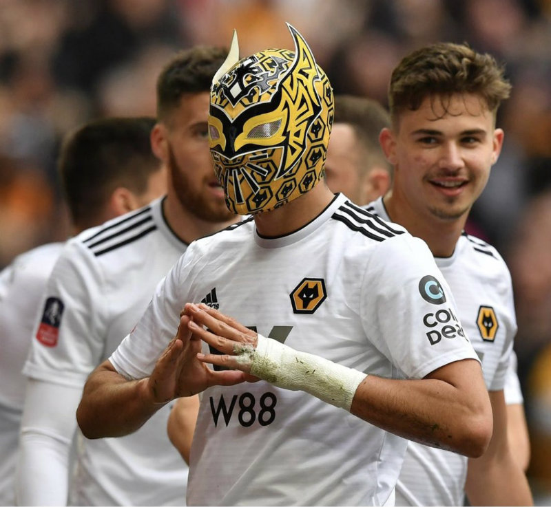Raúl Jiménez festeja un gol con el Wolverhampton 