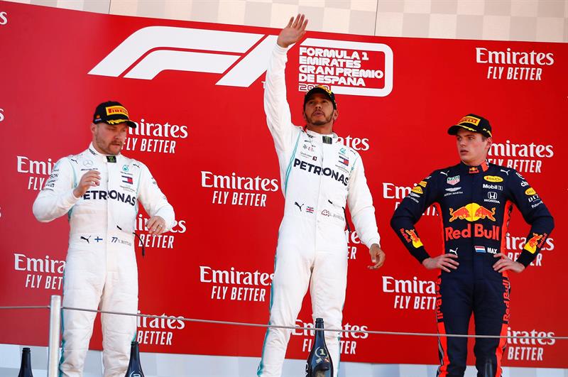Lewis Hamilton celebra su victoria en GP de España