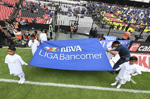 Protocolo de Liga MX previo a partido entre Cruz Azul y América