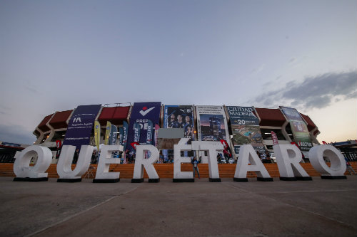 El Estadio Corregidora previo el encuentro entre Querétaro y Chivas 