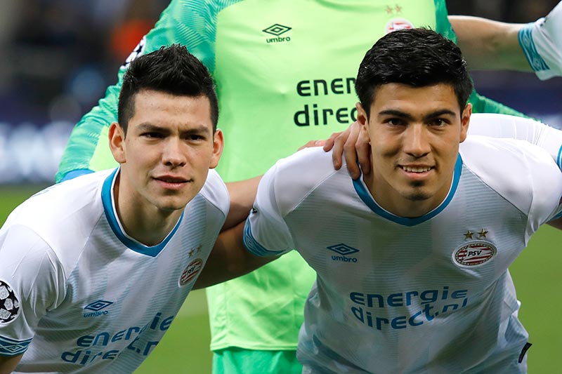 Chucky Lozano y Erick Gutiérrez previo a un partido con el PSV
