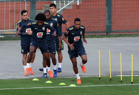 Jugadores de Brasil, durante entrenamiento