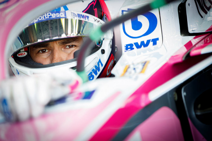 Sergio Pérez en su monoplaza en el GP de Francia 