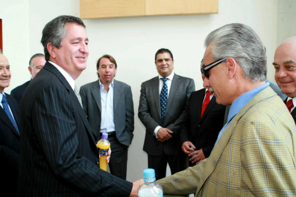 Jorge Vergara y Jesús Martínez en una junta de dueños en el año 2007