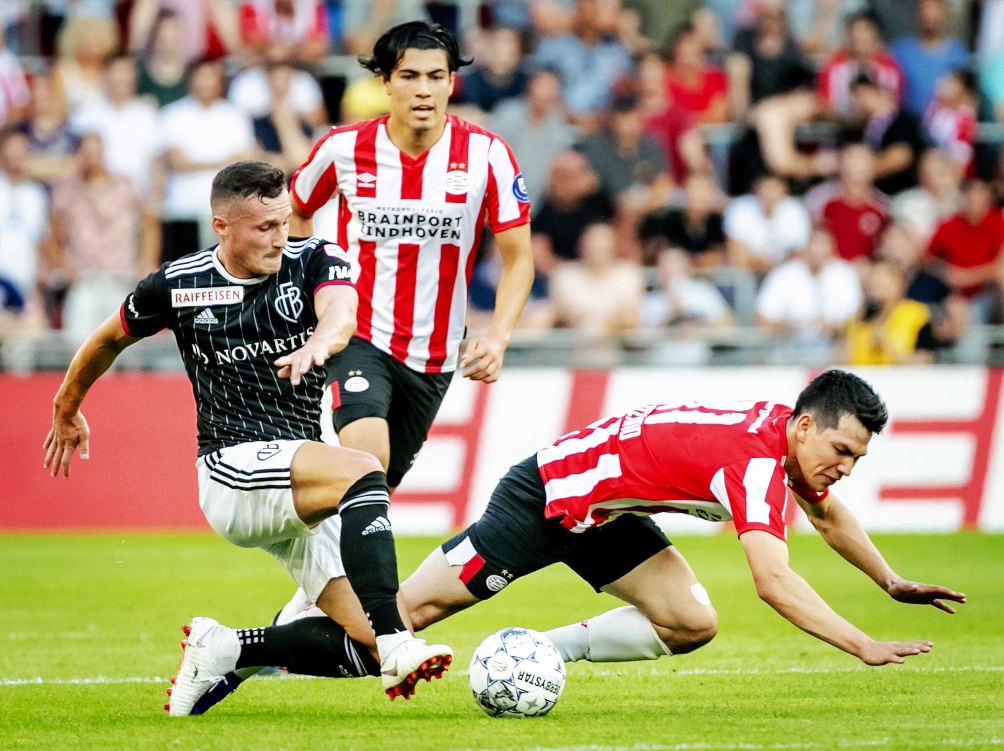 Hirving Lozano y Erick Gutiérrez fueron titulares con el PSV