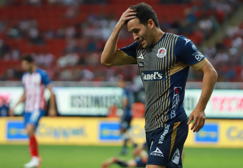 Luis Reyes se lamenta tras fallar una jugada