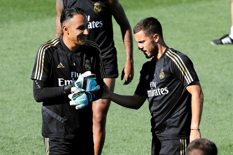 Hazard y Keylor Navas, en un entrenamiento con el Real Madrid