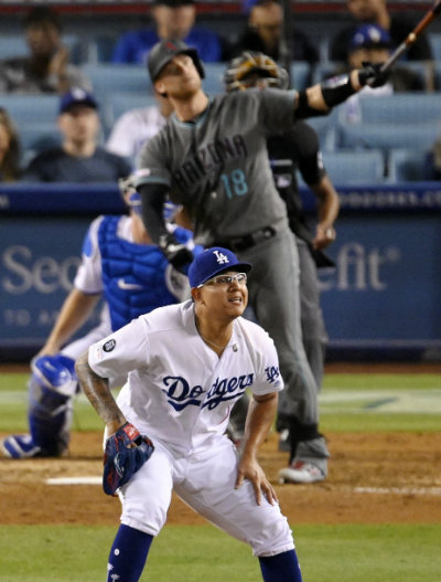 Julio Urías durante un juego de los Dodgers