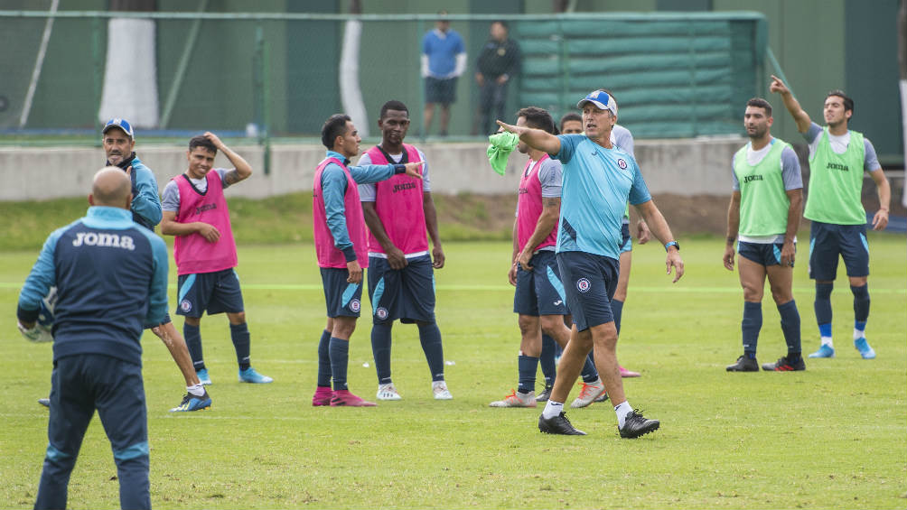 Robert Siboldi en la práctica más reciente con Cruz Azul
