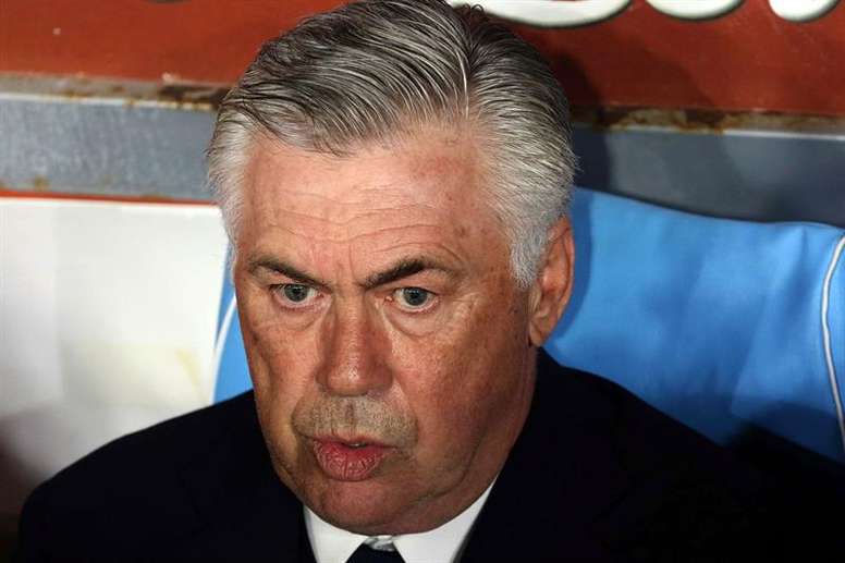 Ancelotti se molesta en un choque del Napoli