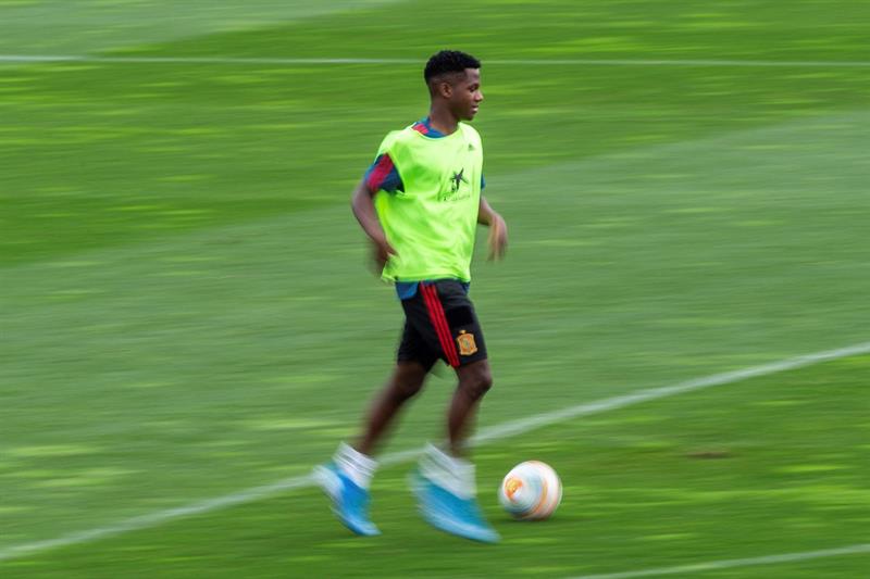 Ansu Fati, en el entrenamiento de España Sub 21