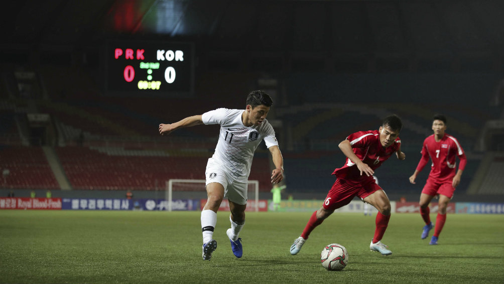 Hwang Hee Chan durante el partido ante Corea del Norte