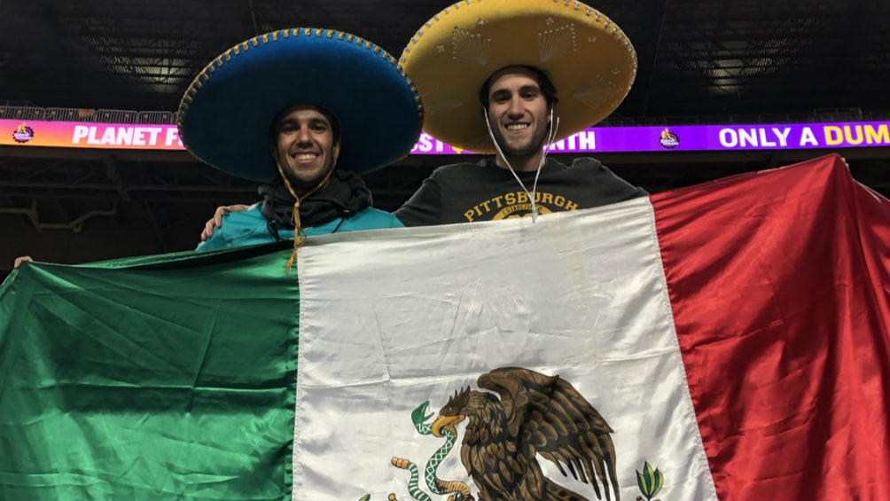 Fans mexicanos en la semana 8 de la NFL