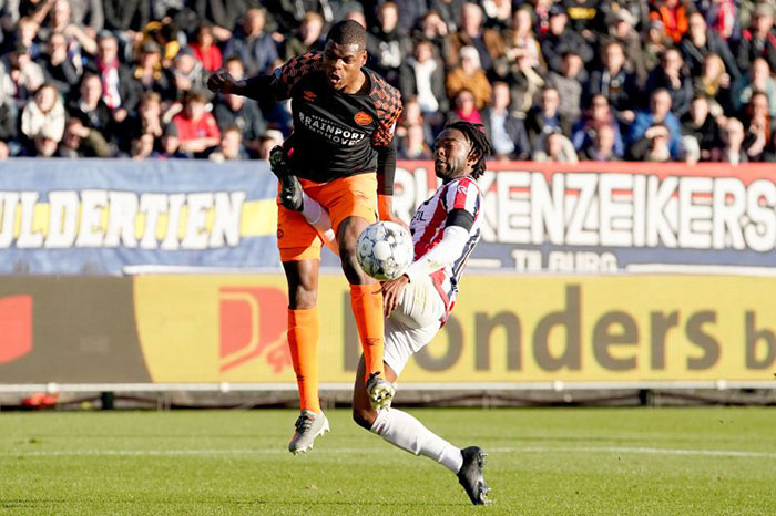 Dumfries, durante el partido ante Willem II