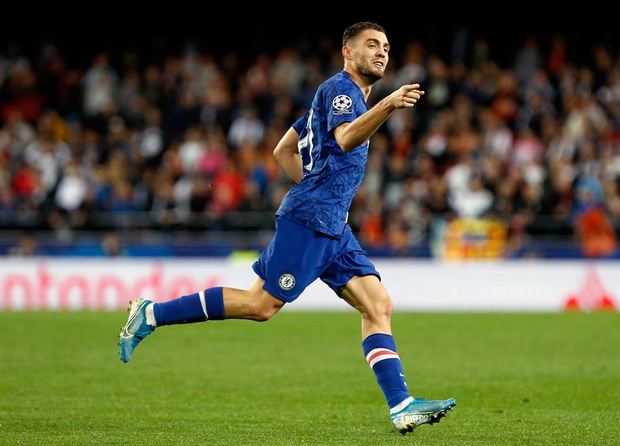 Mateo Kovacic celebra su gol contra Valencia