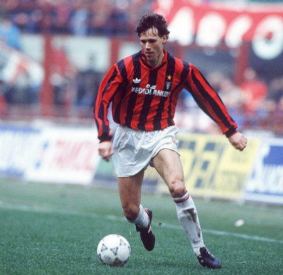 Marco van Baten cuando era jugador del AC Milan