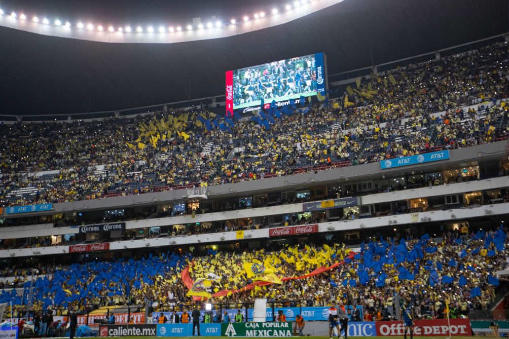 La afición del América hizo pesar el Estadio Azteca ante Morelia