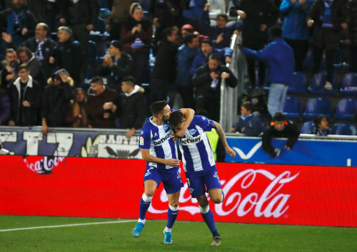 Jugadores del Alavés celebran un gol ante el Leganés