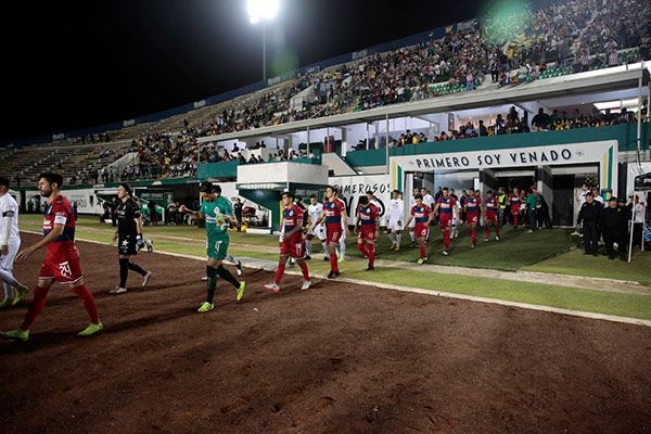 Jugadores de Chivas previo al partido contra Venados 