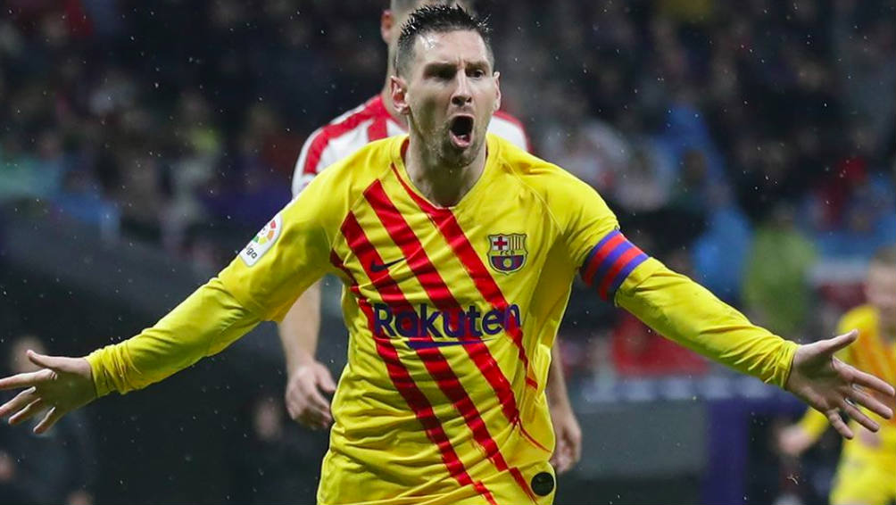 Leo Messi corre eufóricos tras un gol con el Barcelona 