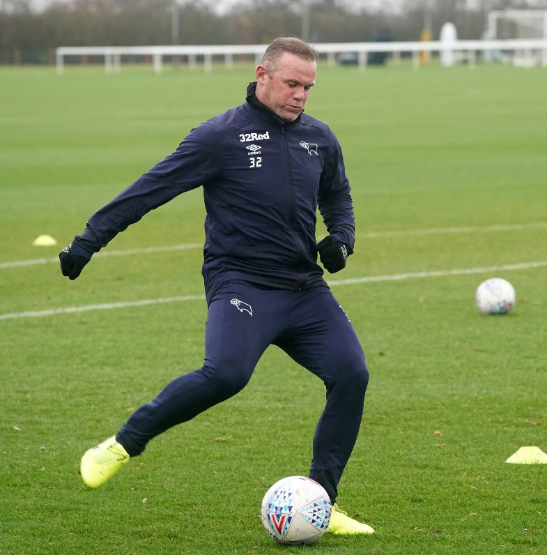 Rooney entrenando con su nuevo equipo 