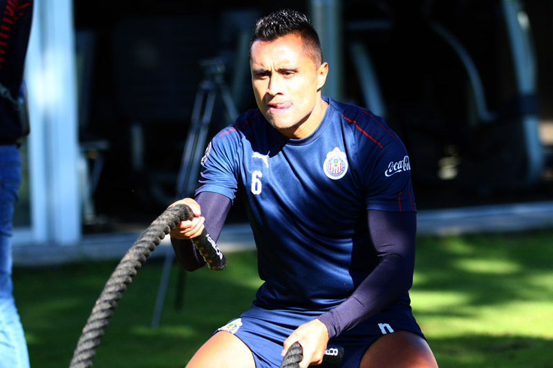 Edwin Hernández durante su etapa como jugador de Chivas