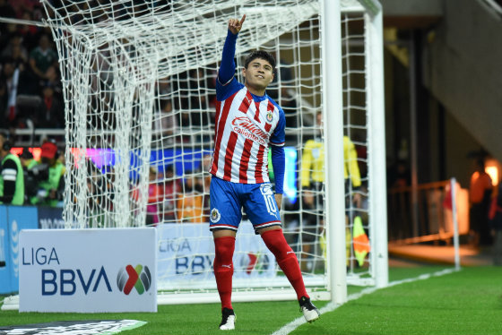 La Chofis López celebra un gol con el Rebaño
