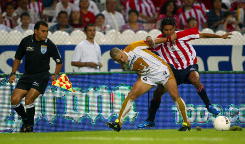Pumas y Chivas se enfrentaron en el Repechaje del Clausura 2004